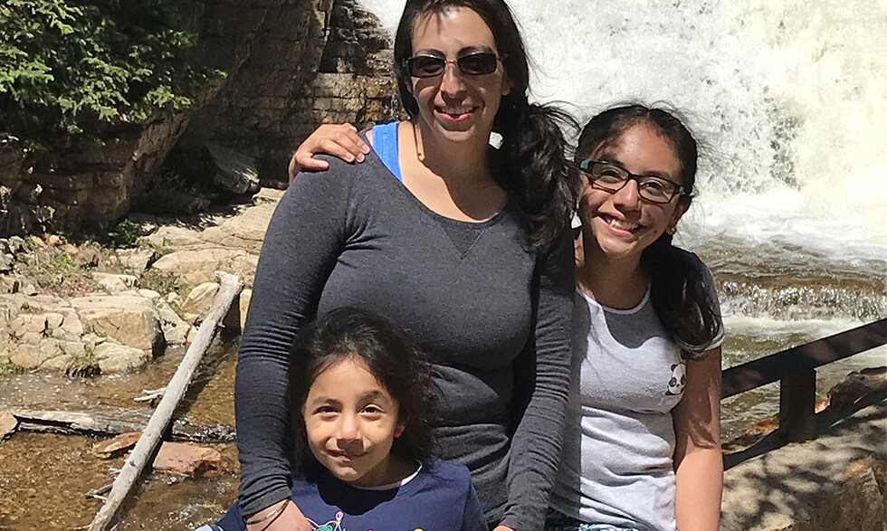 Selene Suarez and her daughters. 